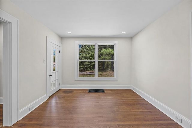 4311 Carver School Road, Winston-salem, NC 27105