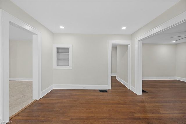 4311 Carver School Road, Winston-salem, NC 27105