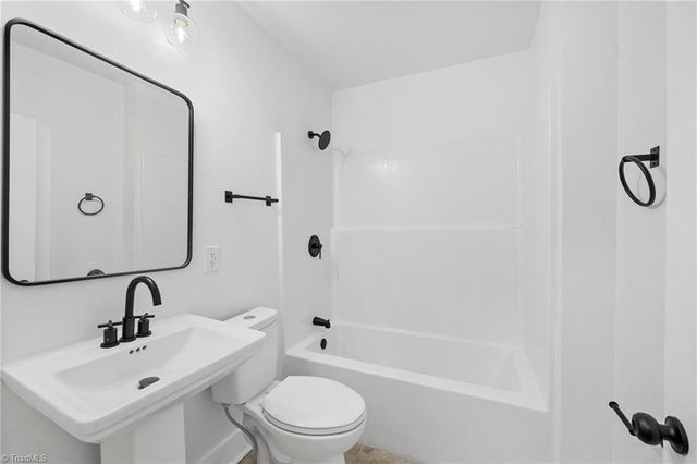 4311 Carver School Road, Winston-salem, NC 27105