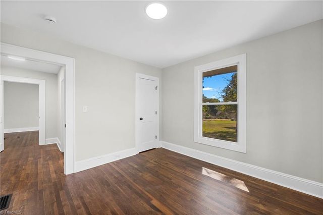 4311 Carver School Road, Winston-salem, NC 27105
