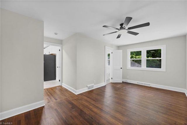 4311 Carver School Road, Winston-salem, NC 27105