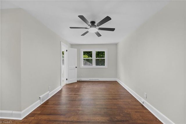 4311 Carver School Road, Winston-salem, NC 27105