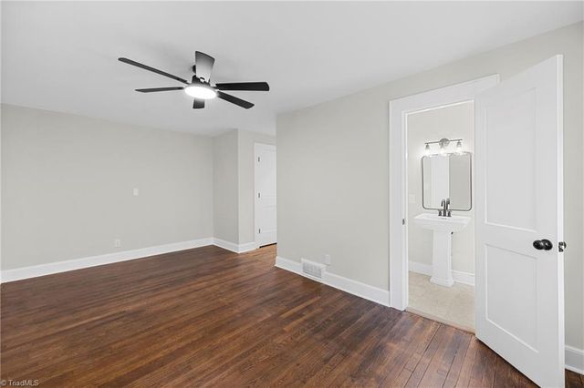 4311 Carver School Road, Winston-salem, NC 27105