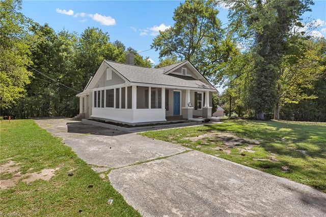 4311 Carver School Road, Winston-salem, NC 27105