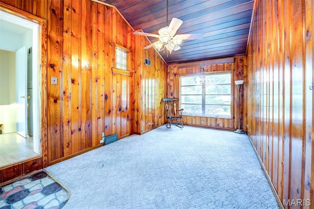 7425 Raleigh Drive, St Louis, MO 63123