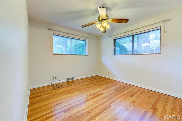 7425 Raleigh Drive, St Louis, MO 63123