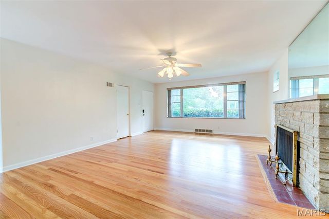 7425 Raleigh Drive, St Louis, MO 63123