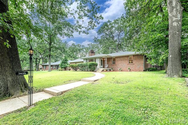 7425 Raleigh Drive, St Louis, MO 63123