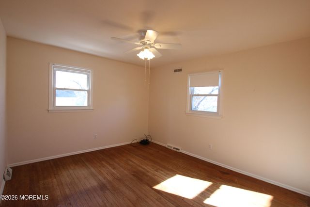 74 Plum Street, Tinton Falls, NJ 07724