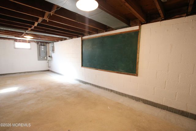 74 Plum Street, Tinton Falls, NJ 07724