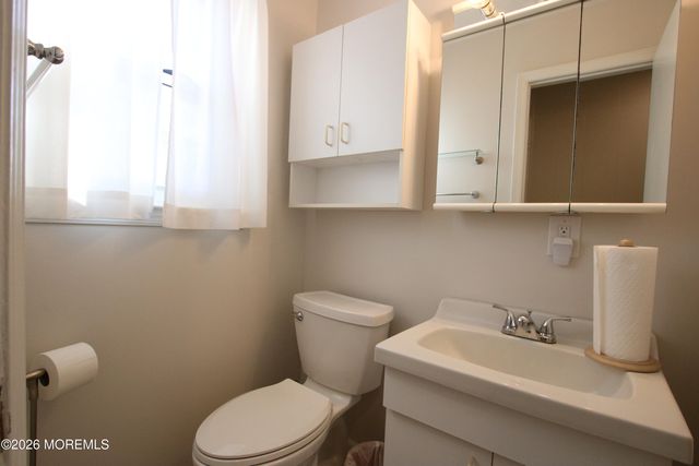 74 Plum Street, Tinton Falls, NJ 07724