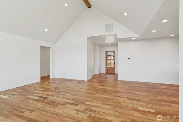 209 High Bank Lane, Woodland, WA 98674