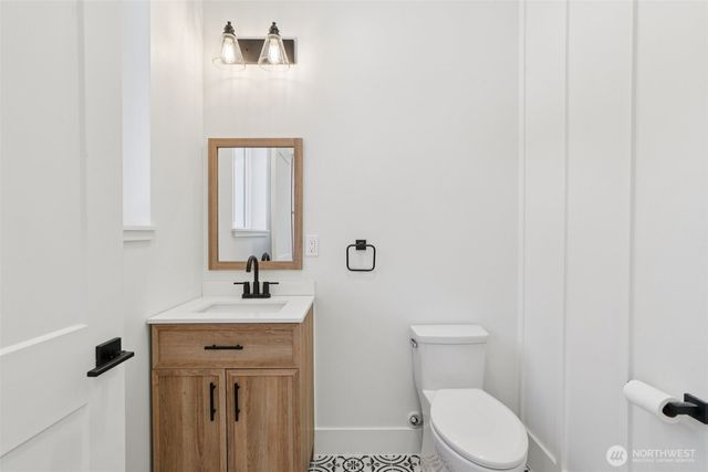 209 High Bank Lane, Woodland, WA 98674