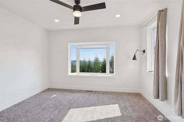 209 High Bank Lane, Woodland, WA 98674