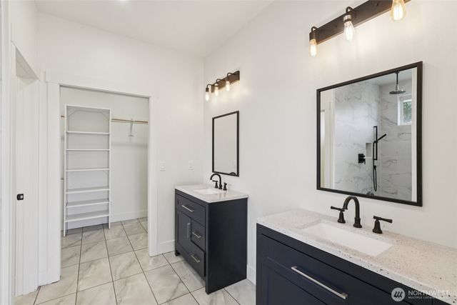 209 High Bank Lane, Woodland, WA 98674