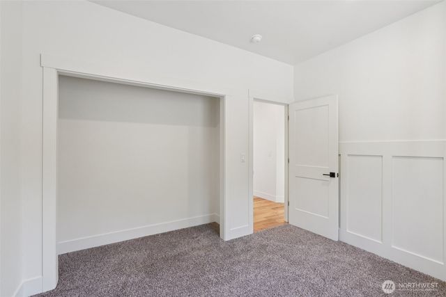 209 High Bank Lane, Woodland, WA 98674