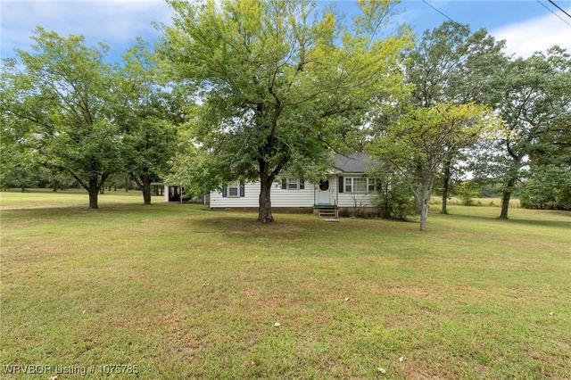 2021 Highway 255, Lavaca, AR 72941
