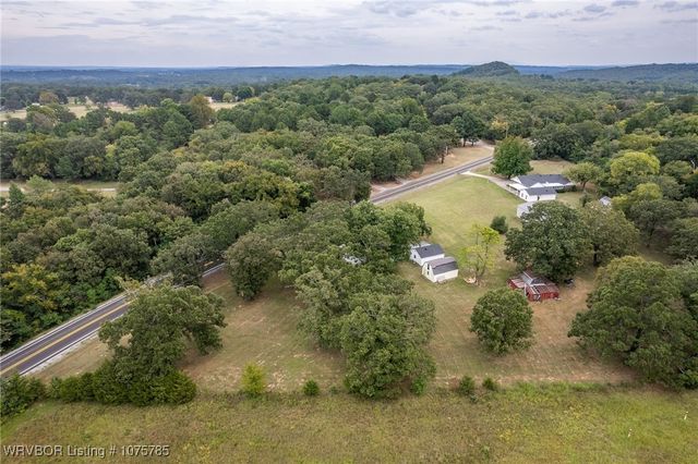 2021 Highway 255, Lavaca, AR 72941