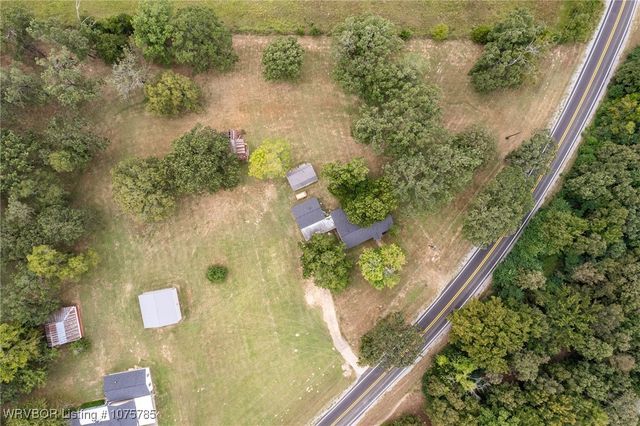 2021 Highway 255, Lavaca, AR 72941