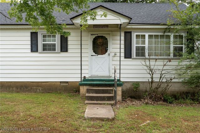2021 Highway 255, Lavaca, AR 72941