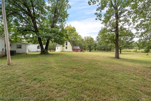 2021 Highway 255, Lavaca, AR 72941