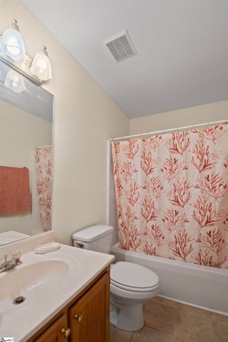 515 Climbing Rose Court, Fountain Inn, SC 29644