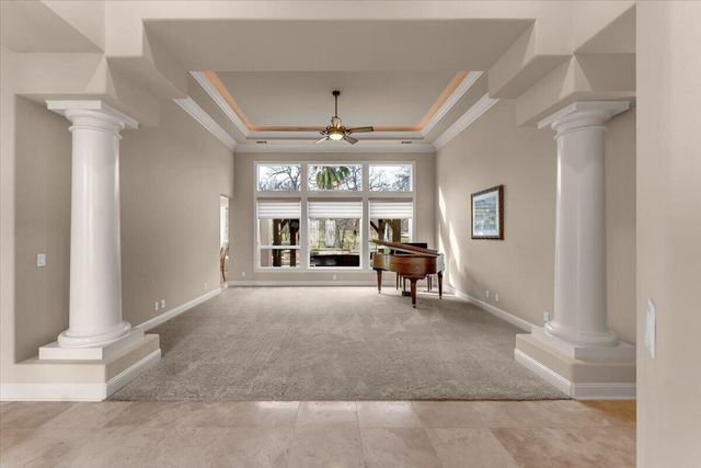 19549 San Vincente Drive, Redding, CA 96003