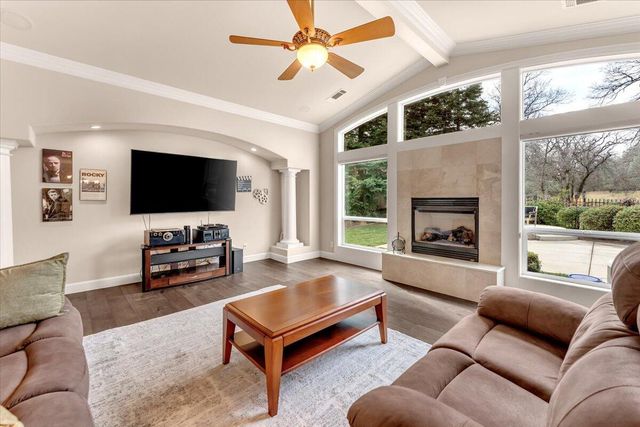 19549 San Vincente Drive, Redding, CA 96003