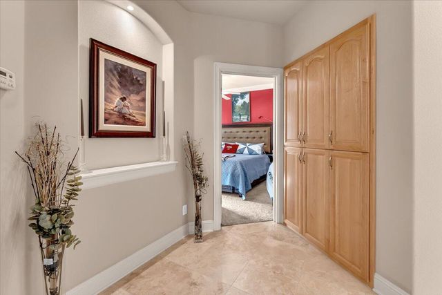 19549 San Vincente Drive, Redding, CA 96003