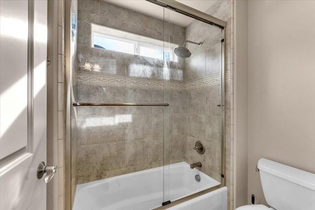 19549 San Vincente Drive, Redding, CA 96003