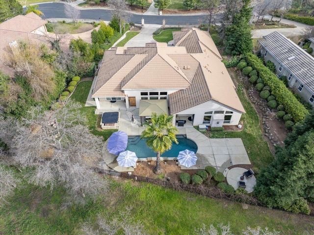 19549 San Vincente Drive, Redding, CA 96003