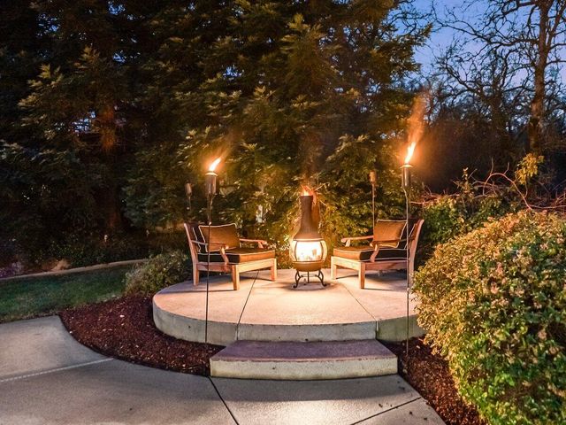 19549 San Vincente Drive, Redding, CA 96003