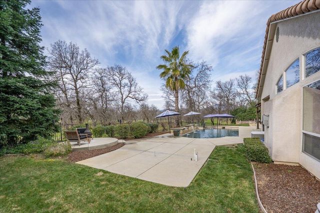 19549 San Vincente Drive, Redding, CA 96003