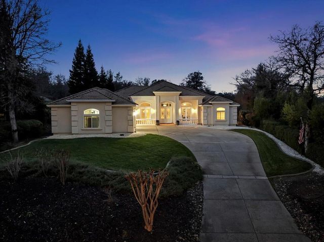 19549 San Vincente Drive, Redding, CA 96003
