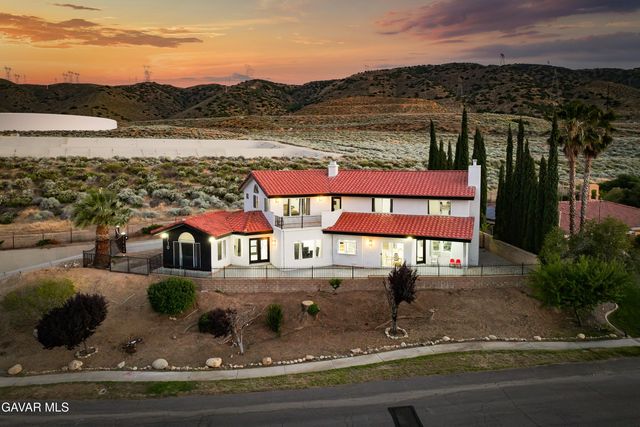 6710 Sycamore Lane, Palmdale, CA 93551