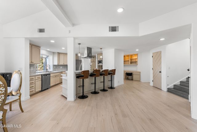6710 Sycamore Lane, Palmdale, CA 93551