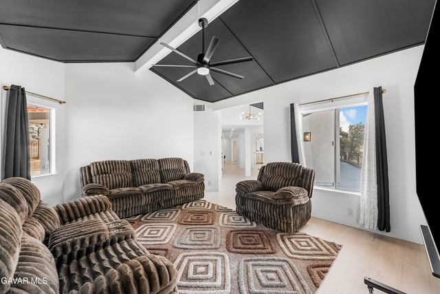 6710 Sycamore Lane, Palmdale, CA 93551