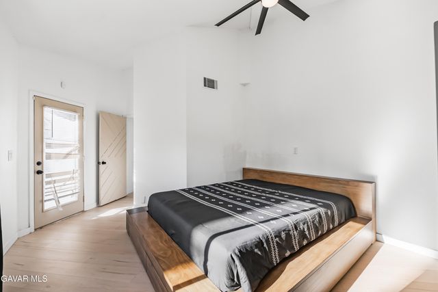 6710 Sycamore Lane, Palmdale, CA 93551