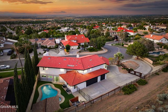 6710 Sycamore Lane, Palmdale, CA 93551