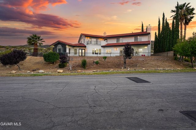 6710 Sycamore Lane, Palmdale, CA 93551