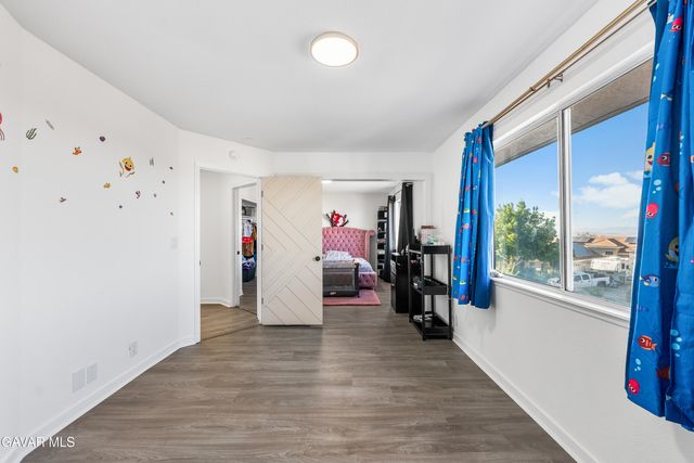 6710 Sycamore Lane, Palmdale, CA 93551