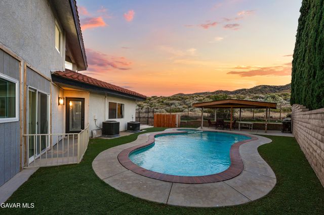 6710 Sycamore Lane, Palmdale, CA 93551