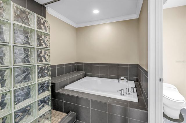 409 BARCELONA DRIVE, St Petersburg, FL 33716
