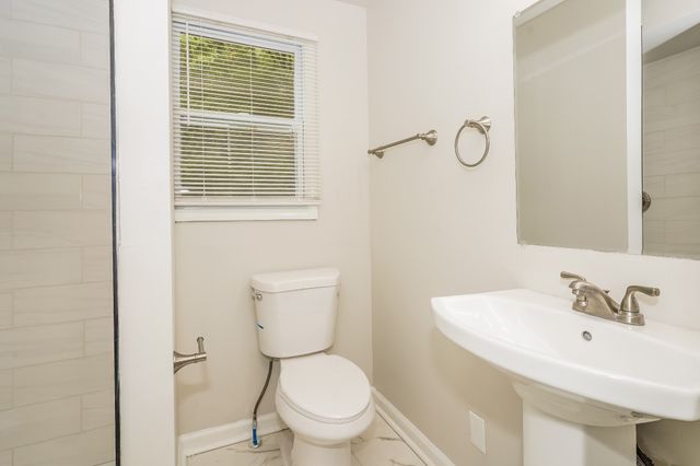 2637 Old Matthews Rd, Nashville, TN 37207