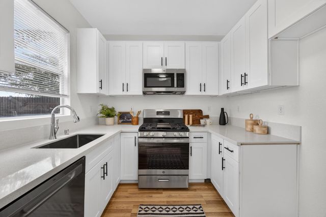 4428 Hedge Ave, Sacramento, CA 95826