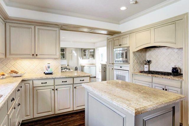 5508 Candlewood Drive, Houston, TX 77056