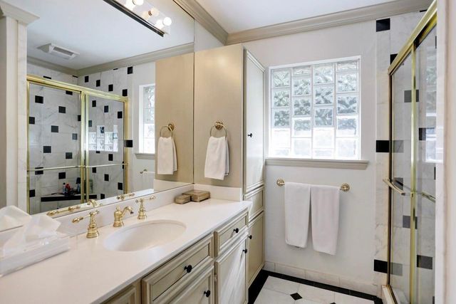 5508 Candlewood Drive, Houston, TX 77056