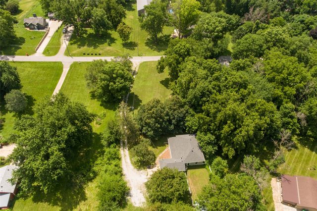 960 NE 52nd Avenue, Des Moines, IA 50313