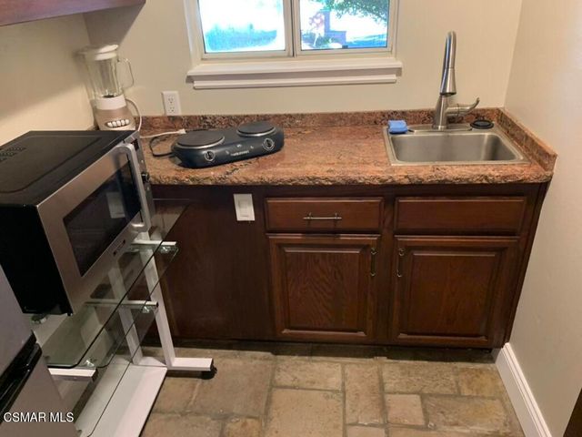 206 Rangely Court, Simi Valley, CA 93065