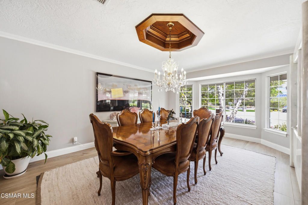 Image 16 of property listing at 206 Rangely Court, Simi Valley, CA 93065